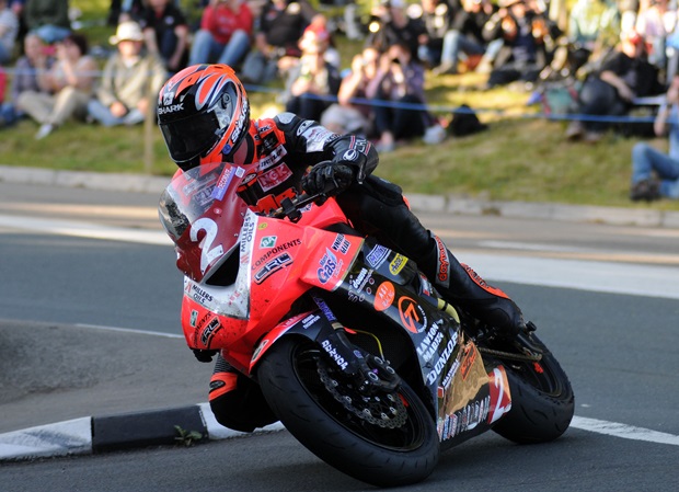 Ryan Farquhar 'over the moon' with first TT podium of 2012 - iomtt.com ...